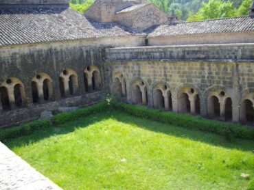 Le Thoronet. L'abbaye cistercienne