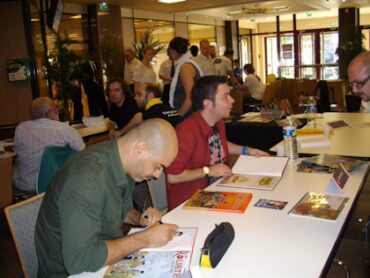 OctoGônes 2011. Dédicaces BD. Fabien Laouer (Les Rôlistes) et Régis Torres